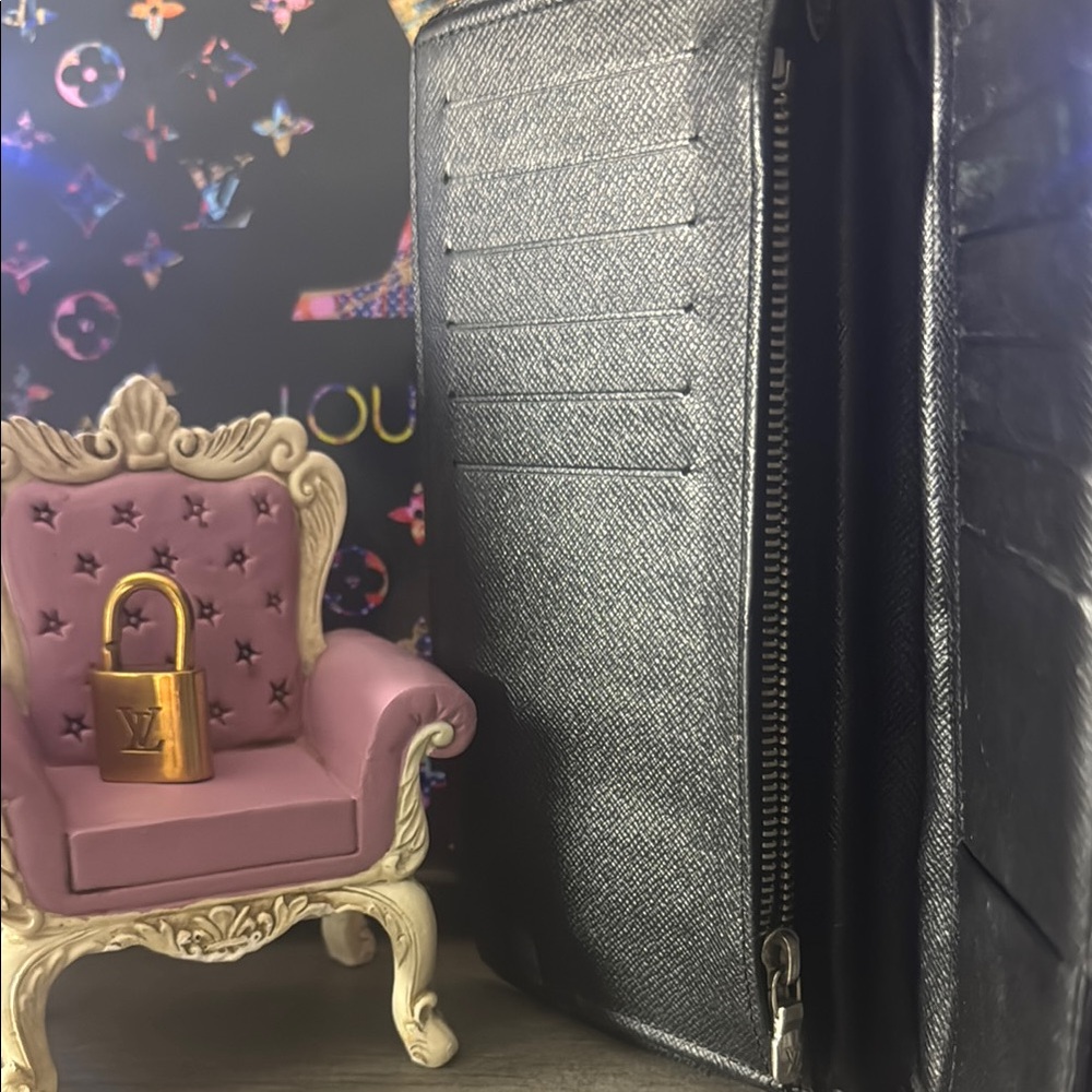 Louis Vuitton graphite long bifold wallet - Picture 4 of 10